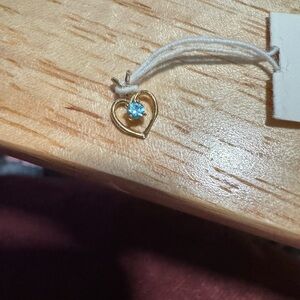 VTG 14k Gold Heart Pendant with Blue Gemstone dec